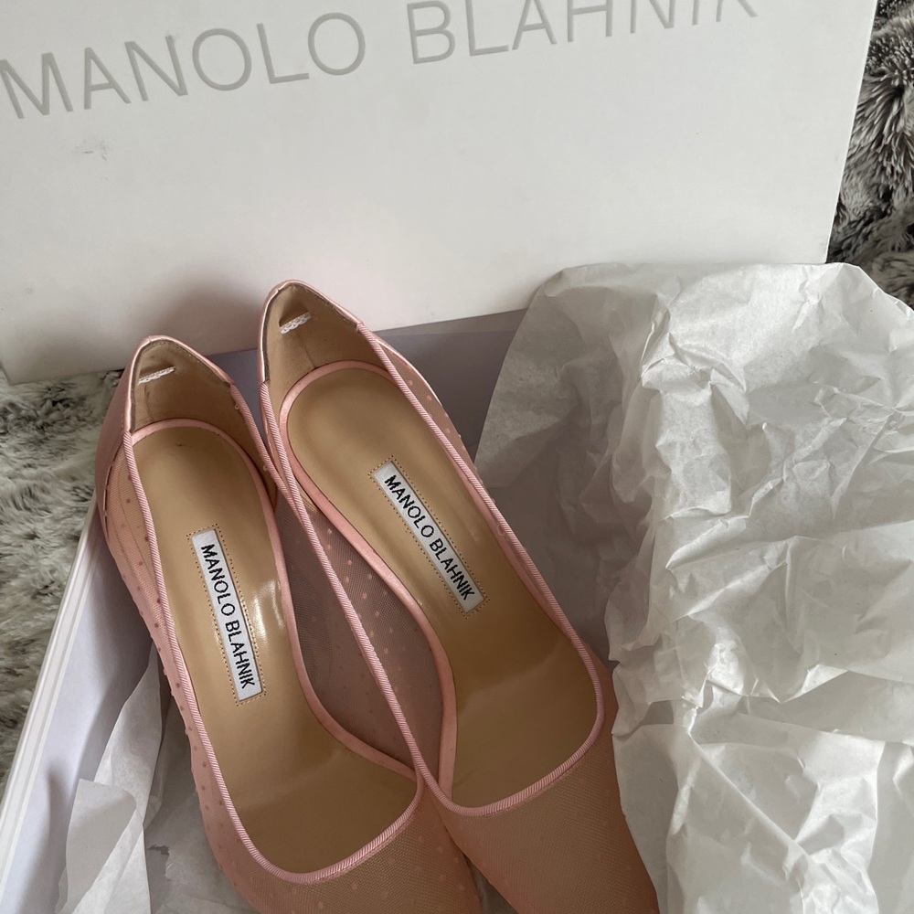 Manolo Blahnik BB Swiss Pumps